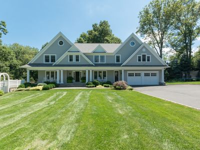 26 Oak Crst, Darien, CT, 06820