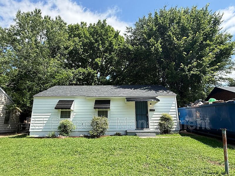 1st image of 332 Flynn Rd