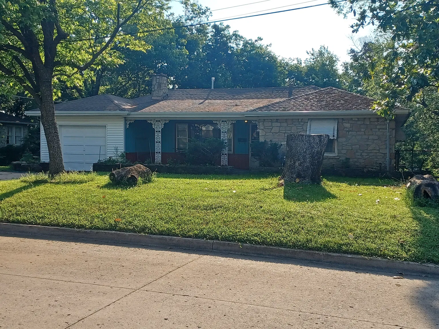 583 S Joplin Ave — Photo 4