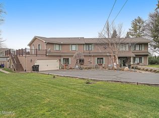 7125 N Noffke Dr, Caledonia, MI 49316