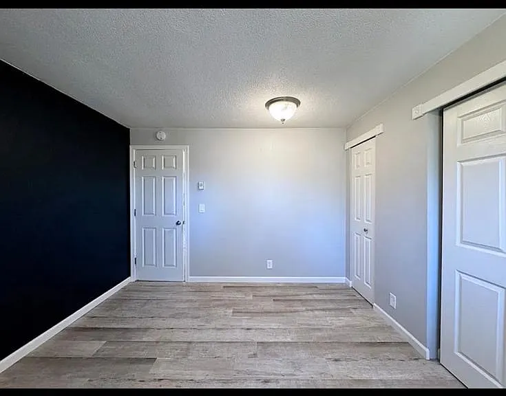 2137 Hawkins Ln #2137 — Photo 10