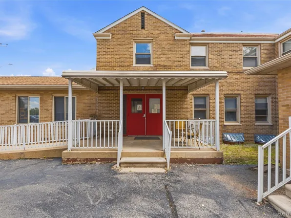 19621 Wood St, Melvindale, MI 48122