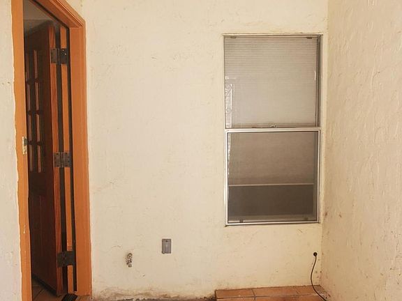 4th image of 6201 Escondido Dr APT 4F