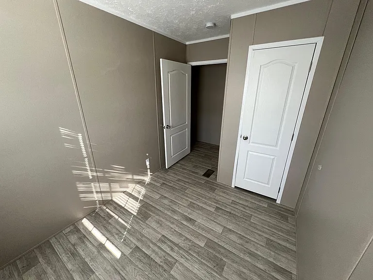 1117 Owens Rd #18 — Photo 4