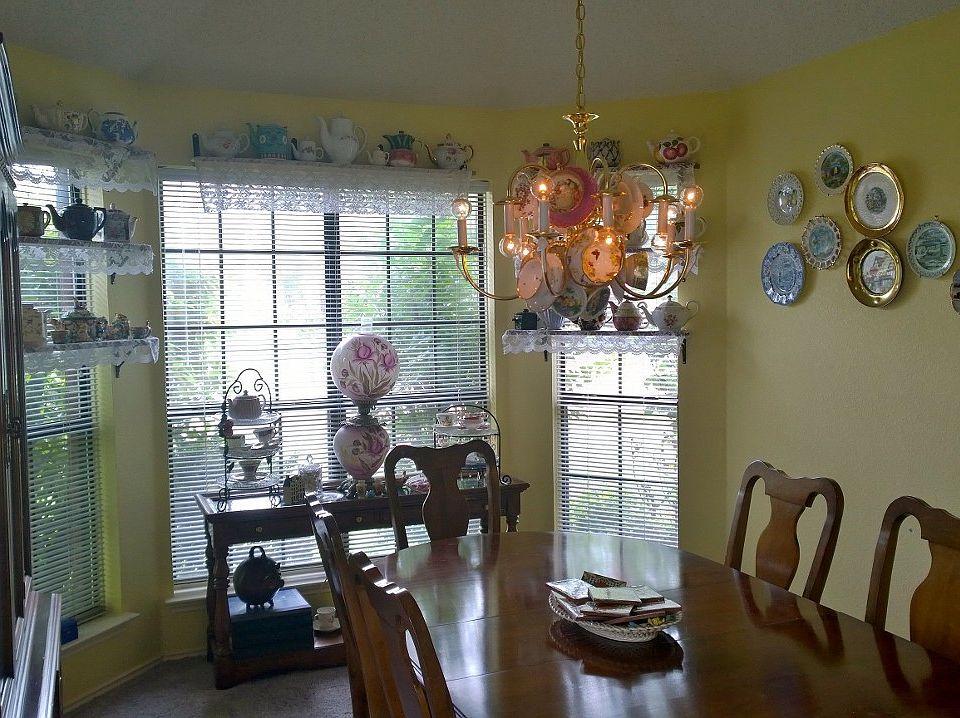 1st image of 921 Buckeye Dr