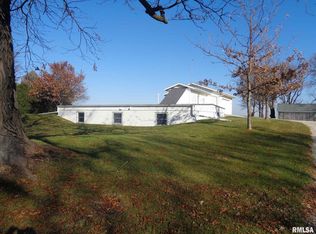 370 State Route 40 Rte, Edelstein, IL 61526