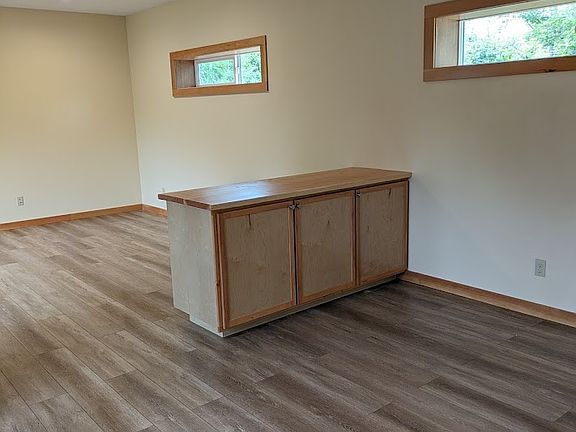 Dining/living room area