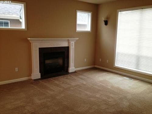 4th image of 906 NW 96th Cir