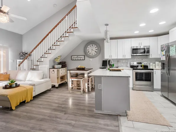 10527 PERRIN BEITEL RD #D204, San Antonio, TX 78217