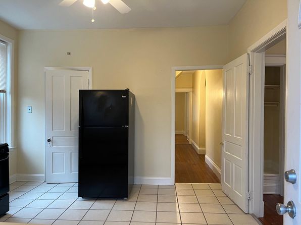 3810 Woodbine Ave APT 1