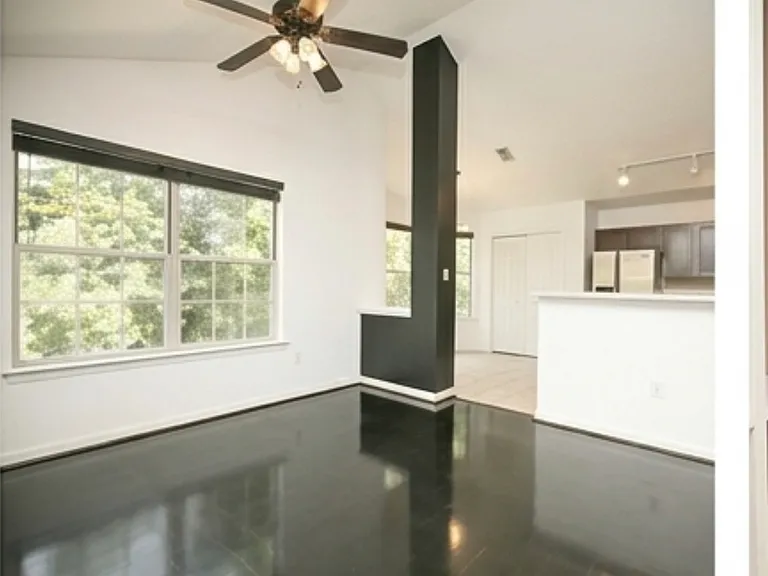 5625 Willoughby Newton Dr #26 — Photo 4