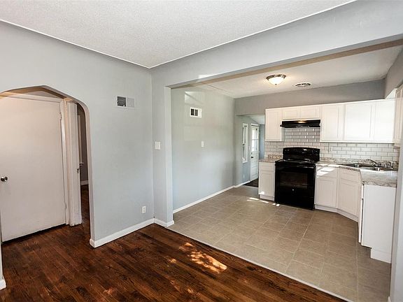 5th image of 2151 Fairhaven Dr