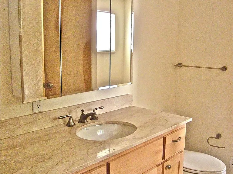 112 Bonita St — Photo 19