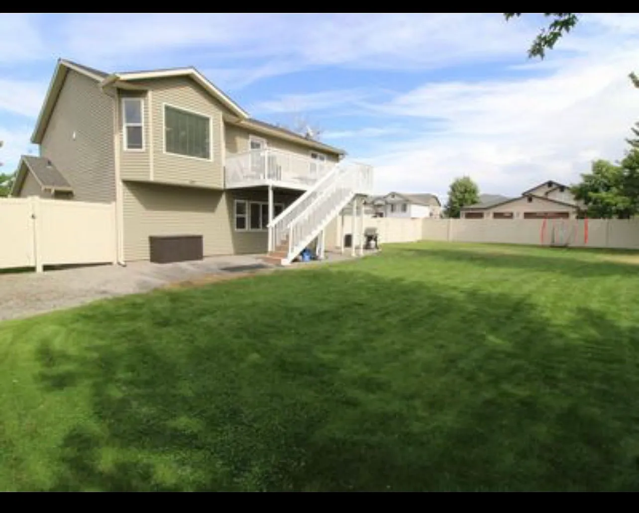 5 bed, 2068 sqft, $2,900 — Photo 3