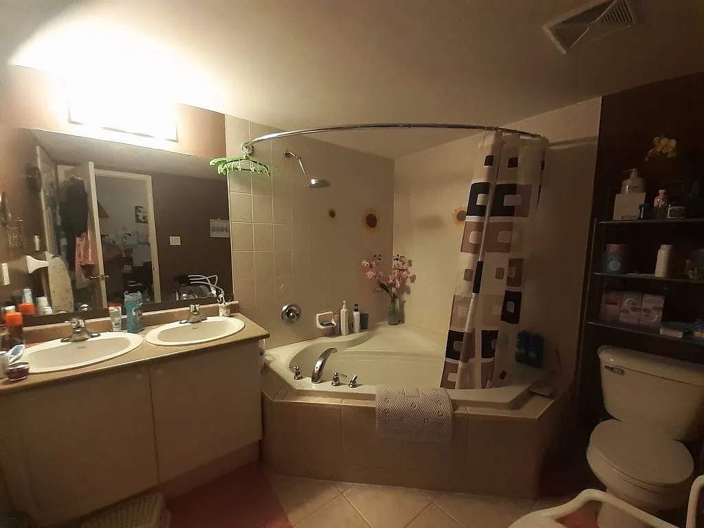 2 bed, 1.5 bath, $2,530 — Photo 3