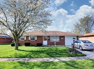 108 Lodestone Dr, Englewood, OH