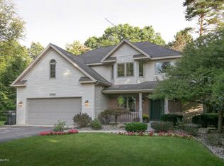 27624 Rolling Pines Ct, Lawton, MI 49065