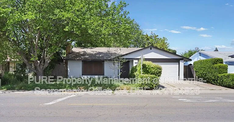 6101 Tupelo Dr — Photo 1