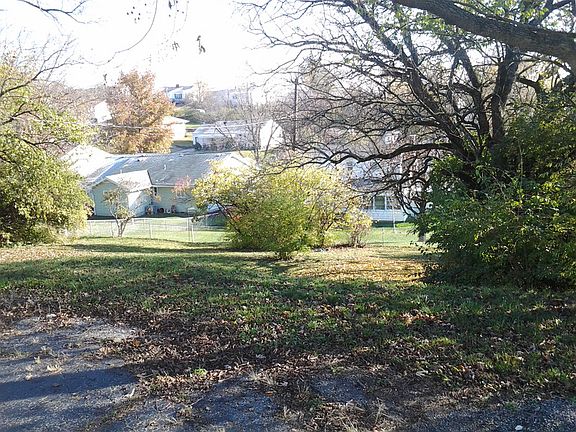 2nd image of 1190 Briarwood Dr