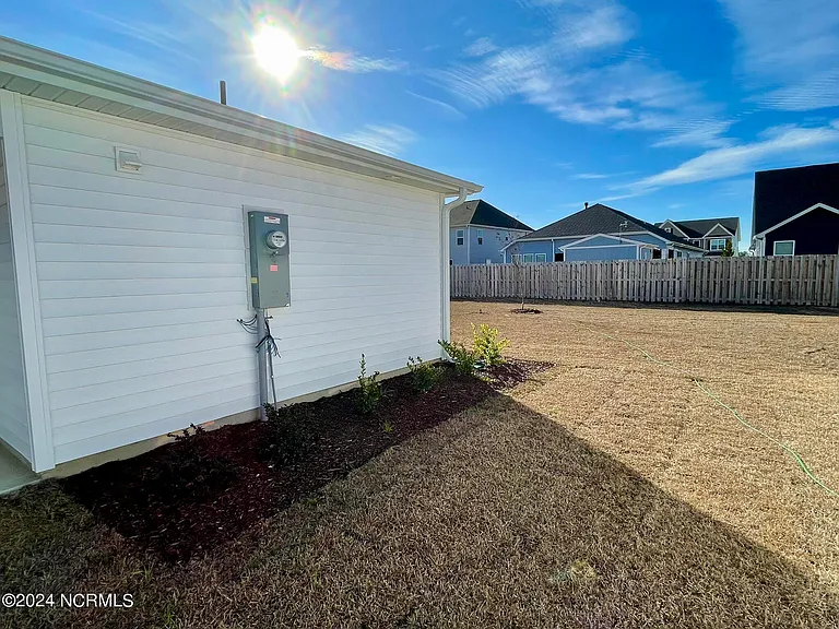 1025 Course Ln — Photo 18