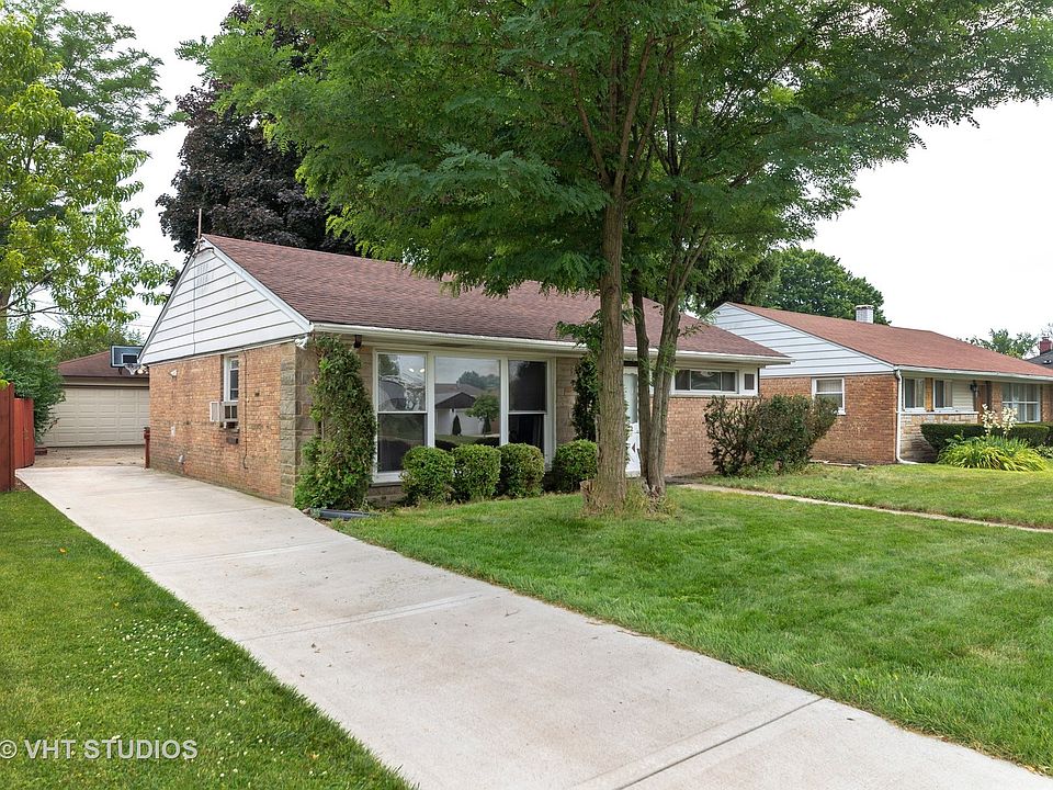 1st image of 1067 W Grant Dr