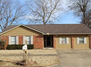 616 Warwick Dr, Muskogee, OK 74403