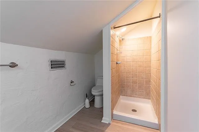 1702 Dante St #A — Photo 10