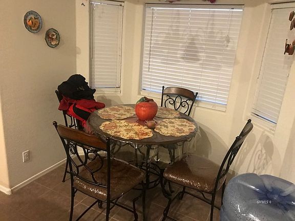 4th image of 1732 N Cota Ln