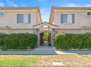 11808 Riverside Dr UNIT 3, Valley Village, CA 91607