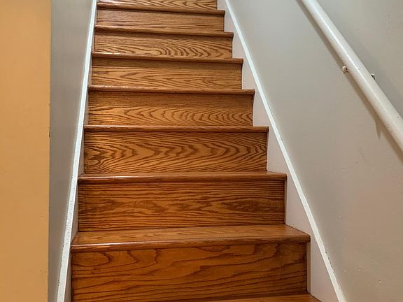 5th image of 2420 N Greenview Ave APT 2R