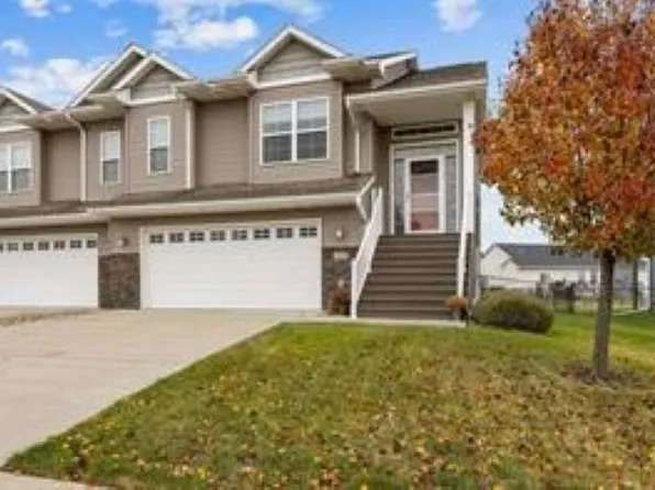 1250 Daisy Cir, North Liberty, IA 52317