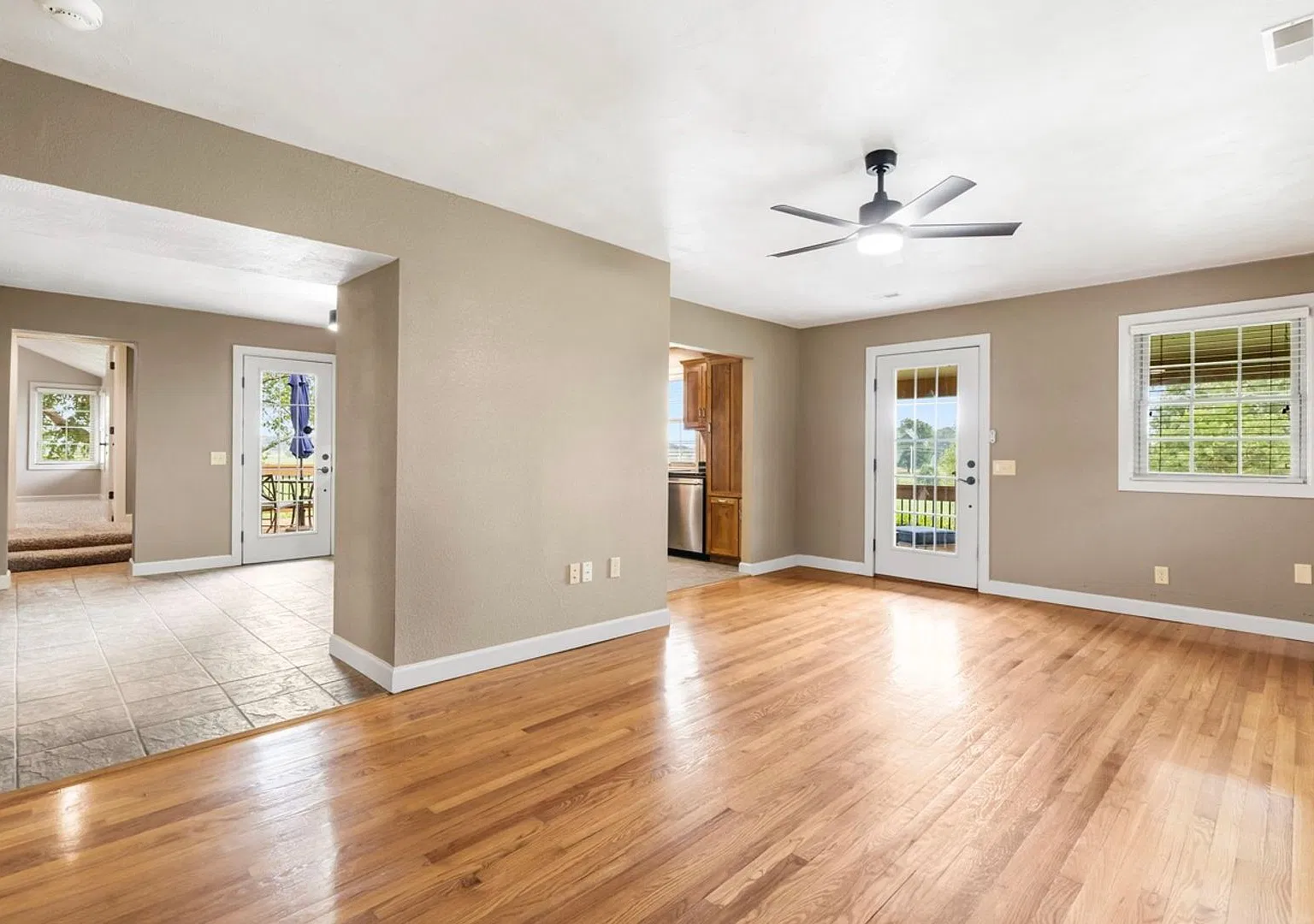 Country Living | Spacious Home | Beautiful Outdoor Space | Rogersville! — Photo 4