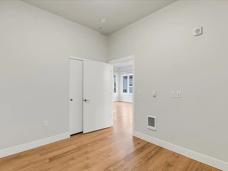 Brookside Apartments — Photo 81