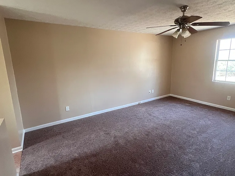 5355 Greenhedge Trl — Photo 11