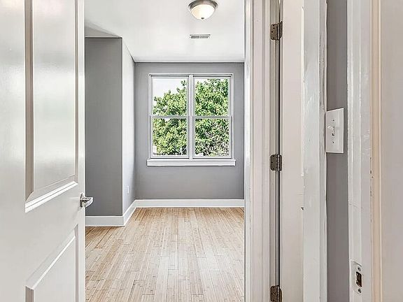 4th image of 3146 N Broad St Floor 2
