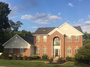 17434 Radcliffe Place Dr, Eureka, MO 63025