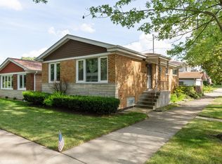 6361 N Karlov Ave, Chicago, IL 60646