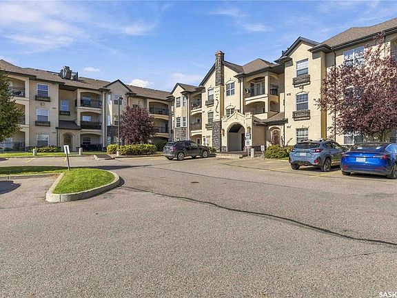 2nd image of UNIT 113B-415 Hunter ROAD
