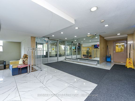 5th image of 2645 Kipling Ave Unit 812
