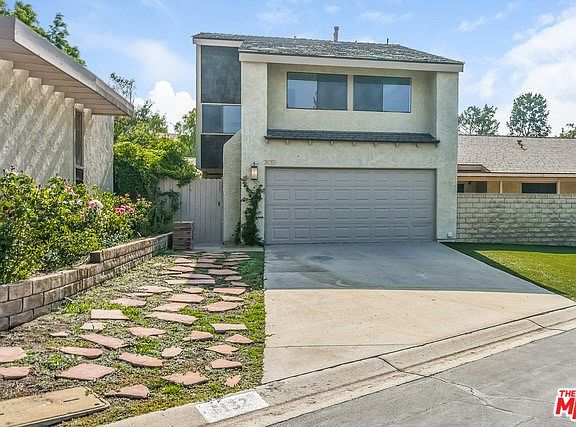 3rd image of 3132 Boxwood Cir