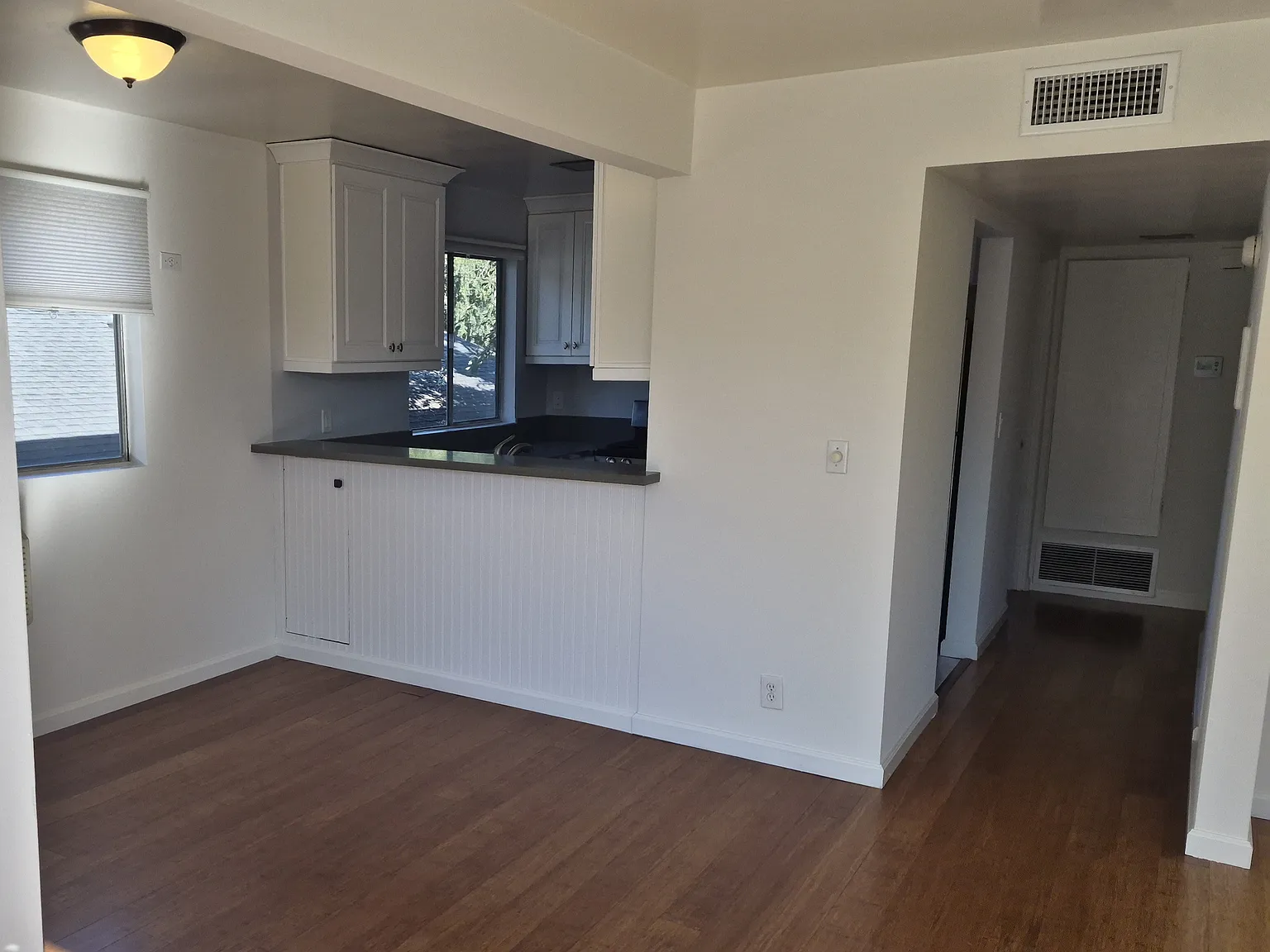2 bed, 850 sqft, $2,700 — Photo 1
