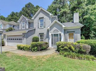 2915 White Blossom Ln, Suwanee, GA 30024