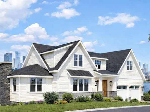 31 Temple St, Melrose, MA 02176