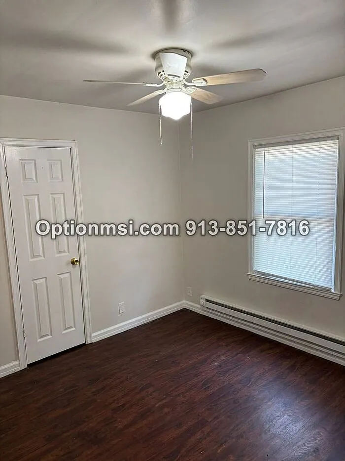 1 bed, 1.0 bath, 450 sqft, $675 — Photo 2