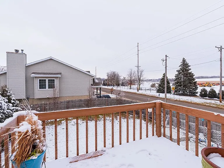 1 Parkshores Dr — Photo 27