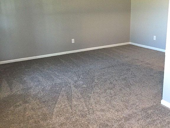 3rd image of 2035 Altamont Ct APT 24