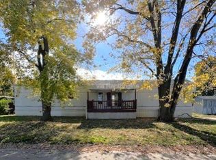 435 Parkside Dr, Troy, IL 62294