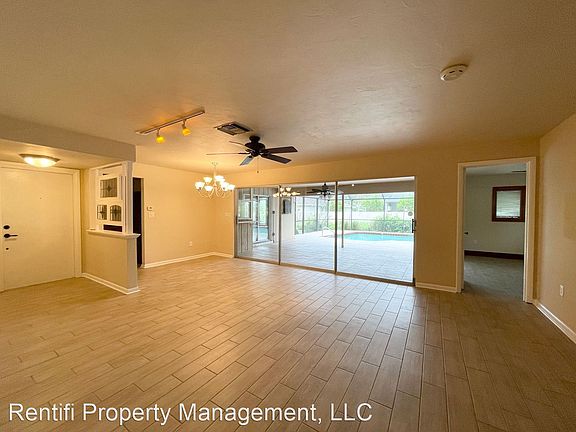 2nd image of 1557 Covington Cir E