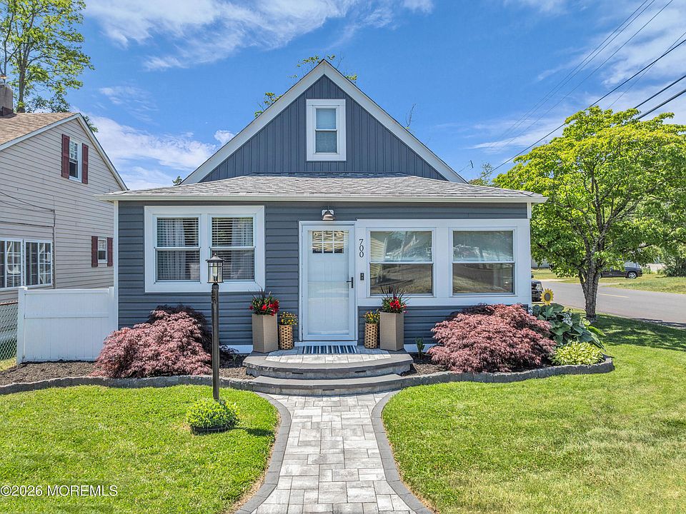 1st image of 700 Navesink Avenue