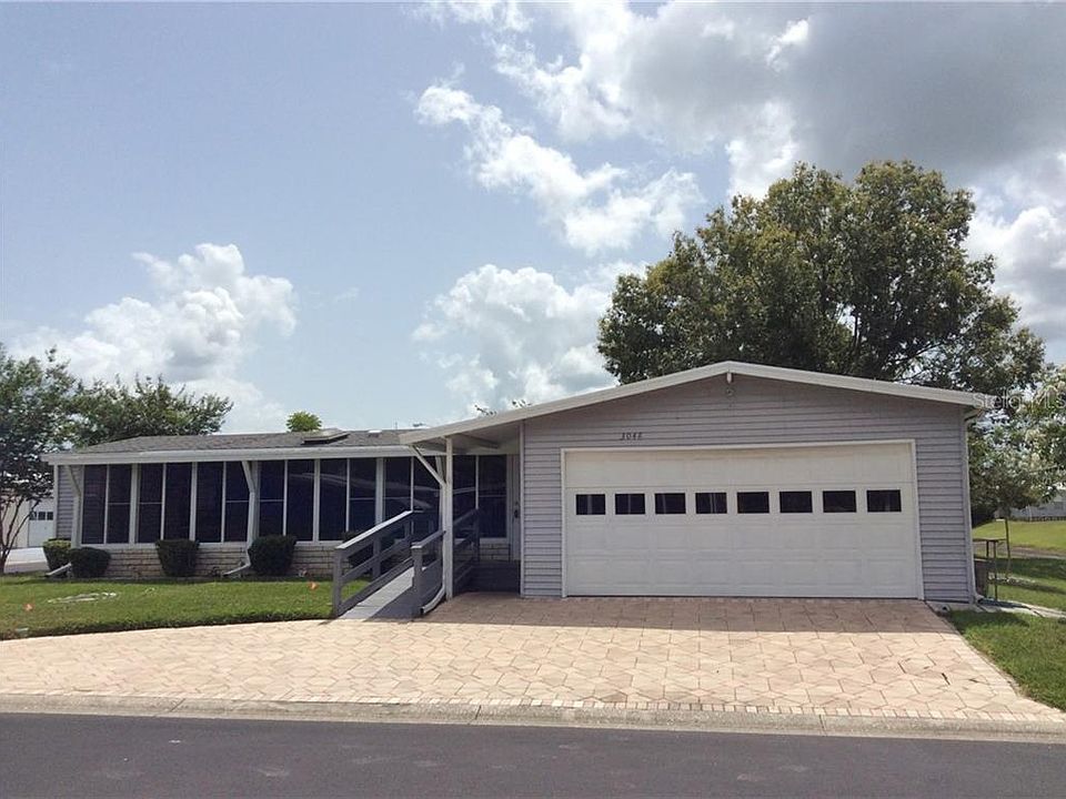 1st image of 3048 Hickory Dr